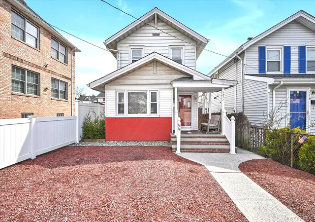 Photo 1 of Sale Pending at 32 17 Murray St, Flushing, NY 11354 | MLS# 979768 | Listing updated on 2026-04-17