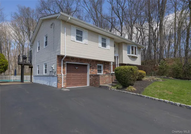 3rd image of 196 E Townline Rd, West Nyack, NY 10994 | MLS# 979807