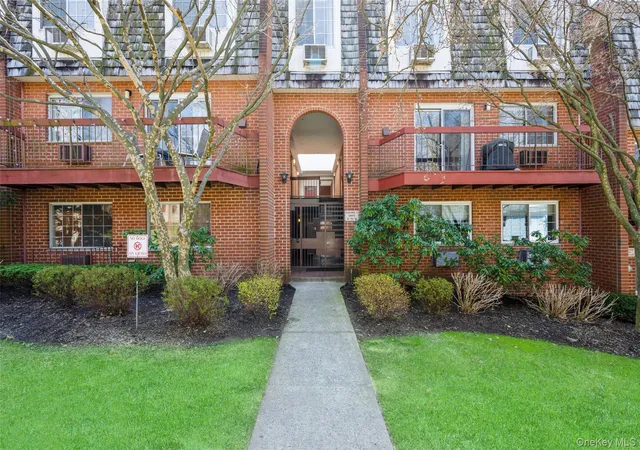 Condo for sale at 55 N Broadway #3-14, White Plains, NY 10601 | MLS# 979817