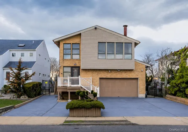 4th image of 756 Guy Lombardo Ave, Hempstead, NY 11520 | MLS# 979905