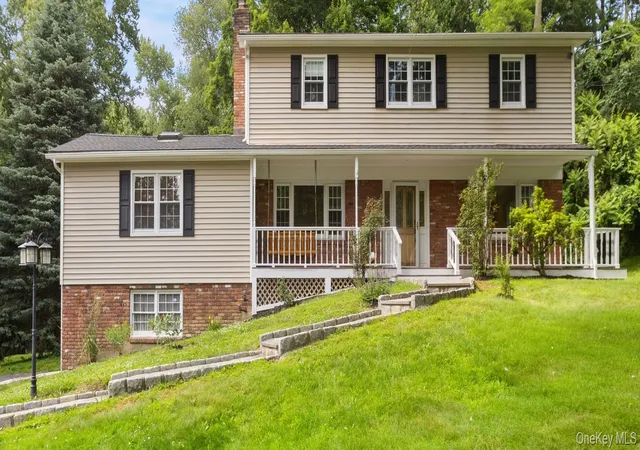 2nd image of 2 Lalli Dr, Somers, NY 10536 | MLS# 979950