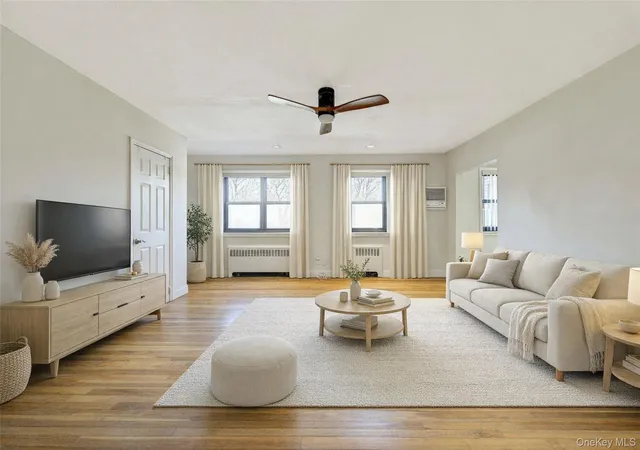 4th image of 160-36 Cross Island Pkwy, New York, NY 11357