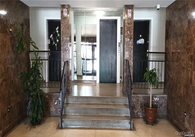 Listing Photo 2 - Condo for sale in building located at Kew Gdns Rd Rd, New York, NY 11418 - Unit #6N