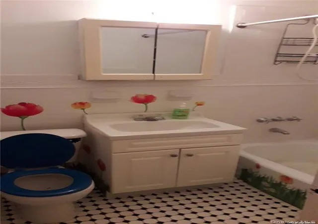 Listing Photo 4 - Condo for sale in building located at Kew Gdns Rd Rd, New York, NY 11418 - Unit #6N