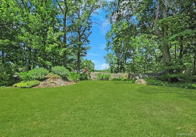 2nd image of 91 Vaughn Ave, New Rochelle, NY 10801 | MLS# 979995