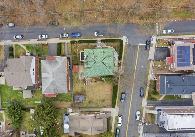 Photo 3 of Multi family home for sale at 128 Parkway N, Yonkers, NY 10704 | MLS# 980003 | Listing updated on 2026-07-21