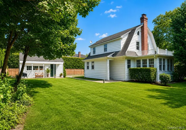 Photo 2 of Single family home for sale at 11 Hulse St, Brookhaven, NY 11713 | MLS# 980008 | Listing updated on 2026-09-03