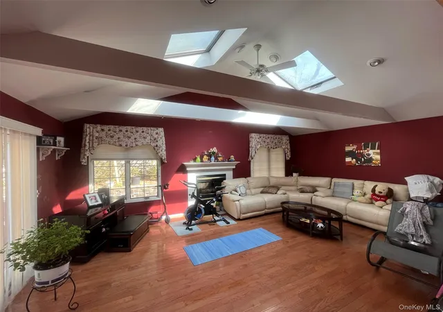 2nd image of 64 Todd Ct, Huntington Station, NY 11746 | MLS# 980074