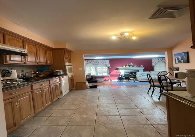3rd image of 64 Todd Ct, Huntington Station, NY 11746 | MLS# 980074