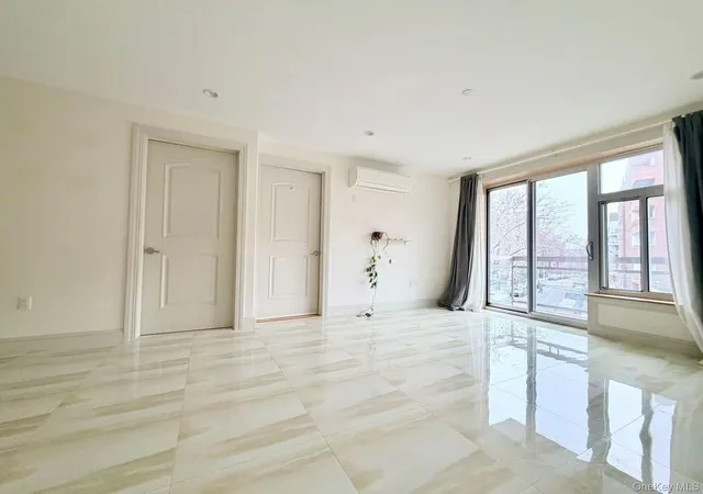 4th image of Austin Tower, New York, NY 11374
