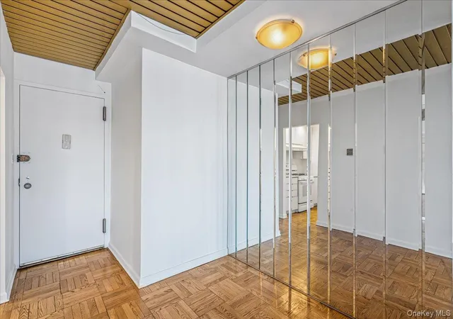 5th image of 18-15 215Th St #17L, Bayside, NY 11360 | MLS# 980191