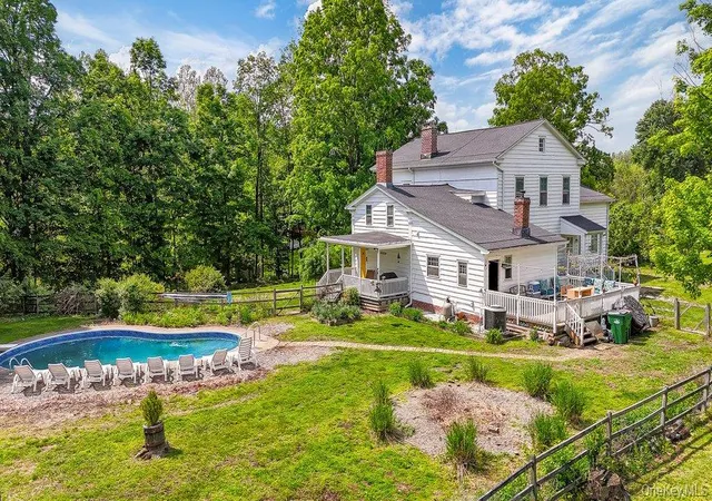 3rd image of 9 Ireland Ave, East Fishkill, NY 12590 | MLS# 980285