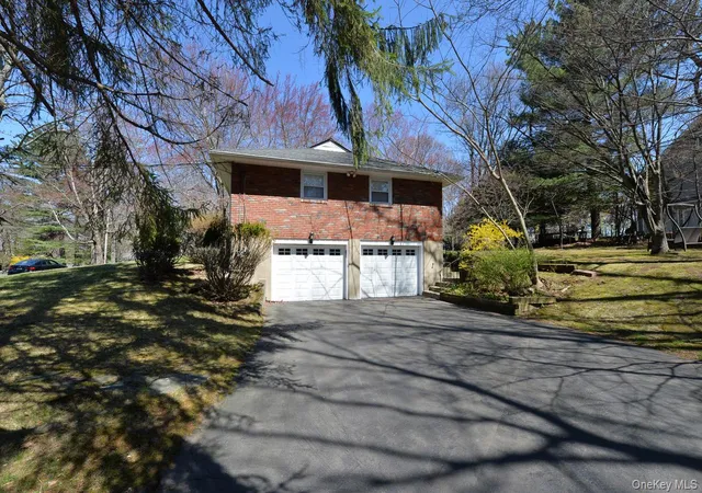 4th image of 2 Augur Rd, Airmont, NY 10901 | MLS# 980320
