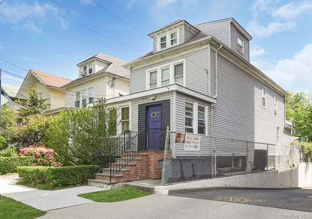 1st image of 320 E 235th St, New York, NY 10470 | MLS# 980325