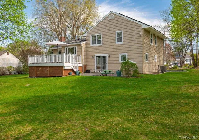 Homes for sale in Rye Town, NY | 8 Fairlawn Pkwy, Rye Town, NY 10573 | MLS# 980344