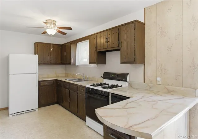 Photo 4 of Sale Pending at 84 Orchard Dr, Leeds, NY 12451 | MLS# 980367 | Listing updated on 2026-09-19