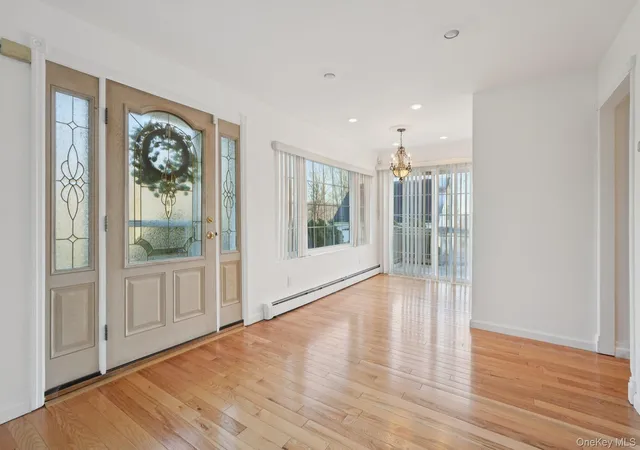 3rd image of 17 Pine Hill Rd, Woodbury, NY 10930 | MLS# 980393