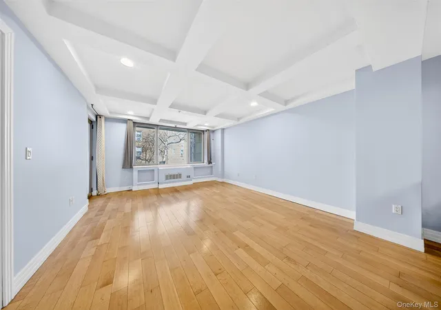 Homes for sale in New York, NY | 6405 Yellowstone Blvd #206AS, New York, NY 11375 | MLS# 980397