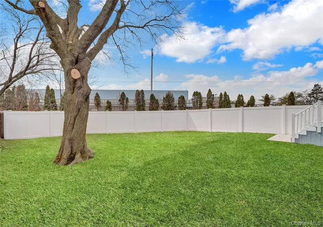 21st image of 89 Sherman Ave, Oyster Bay, NY 11714 | MLS# 980484