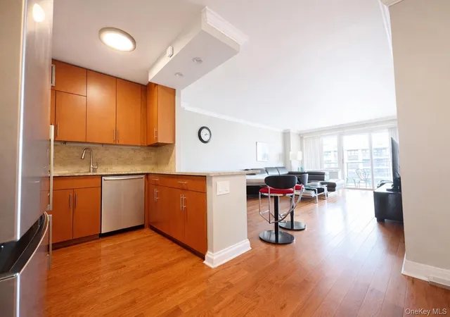 3rd image of 1815 215Th St #16J, Bayside, NY 11360 | MLS# 980485