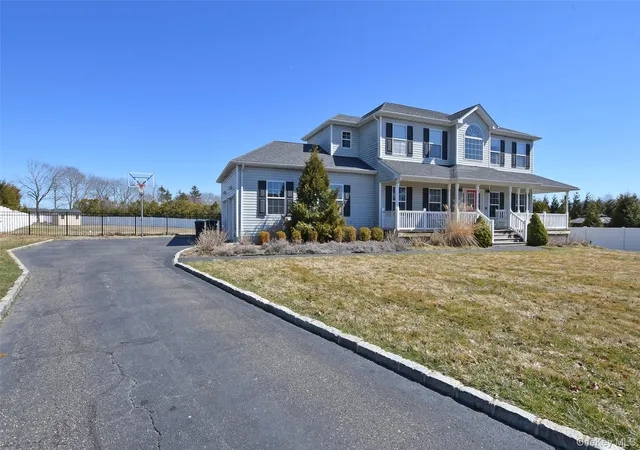 44th image of 5 Dogwood Ln, East Moriches, NY 11940 | MLS# 980499