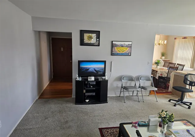 Homes for sale in Clarkstown, NY | 14 Normandy Vlg, Clarkstown, NY 10954