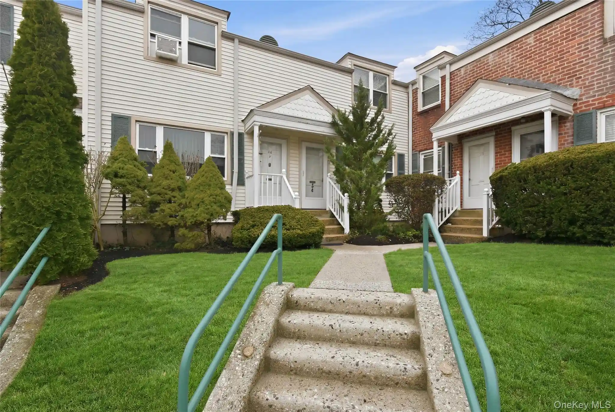Listing Photo 2 - Condo for sale in 737 Tuckahoe Rd located at 737 Tuckahoe Rd, Yonkers, NY 10710 - Unit #23