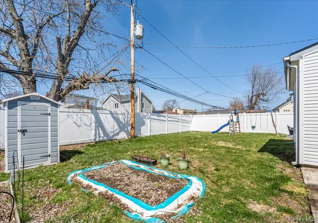 3rd image of 65 Prentice Rd, Hempstead, NY 11756 | MLS# 980563