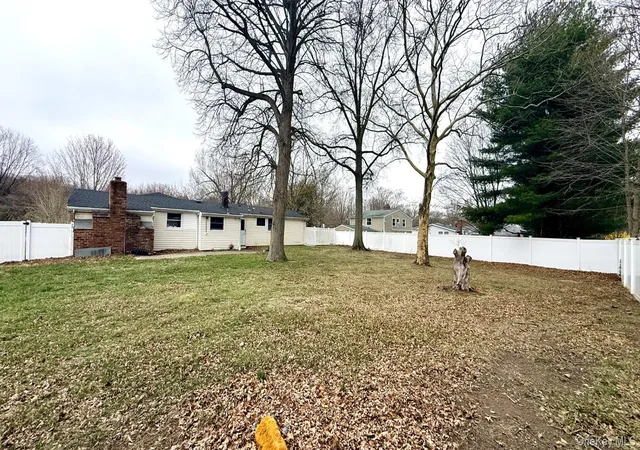 25th image of 39 University Heights Ct, Brookhaven, NY 11790 | MLS# 980564