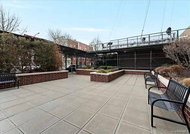 Photo 4 of Sale Pending at 775 Lafayette Ave #4A, Brooklyn, NY 11221 | MLS# 980569 | Listing updated on 2026-05-14