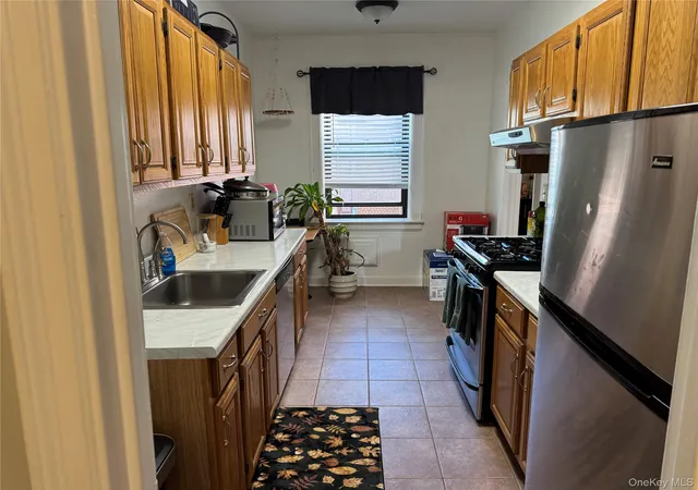 Photo 4 of Sale Pending at 3 Franklin Ave #4M, White Plains, NY 10601 | MLS# 980595 | Listing updated on 2026-09-19