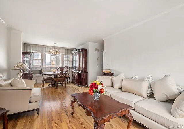 4th image of 188 Beechwood Ave, Hempstead, NY 11575 | MLS# 980636