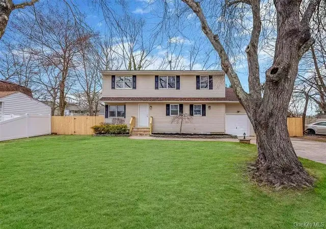 1st image of 5 Lehigh Ave, Centereach, NY 11720 | MLS# 980668