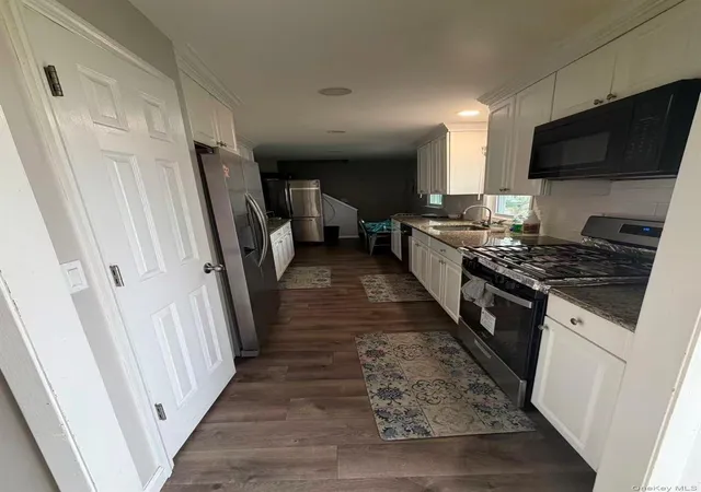 2nd image of 5 Lehigh Ave, Centereach, NY 11720 | MLS# 980668