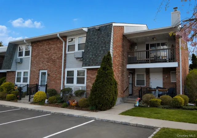 Photo 1 of Sale Pending at 146 Millard Ave #146, West Babylon, NY 11704 | MLS# 980669 | Listing updated on 2026-09-19