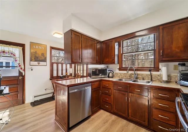 3rd image of 154 Old State Rd, Highland Falls, NY 10928 | MLS# 980689