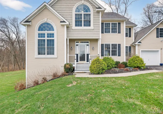 4th image of 30 Meadowood Ln, Wappingers Falls, NY 12590 | MLS# 980726