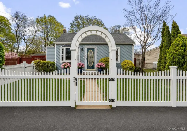 1st image of 80 Cherubina Ln, North Babylon, NY 11703 | MLS# 980728