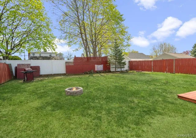 21st image of 80 Cherubina Ln, North Babylon, NY 11703 | MLS# 980728