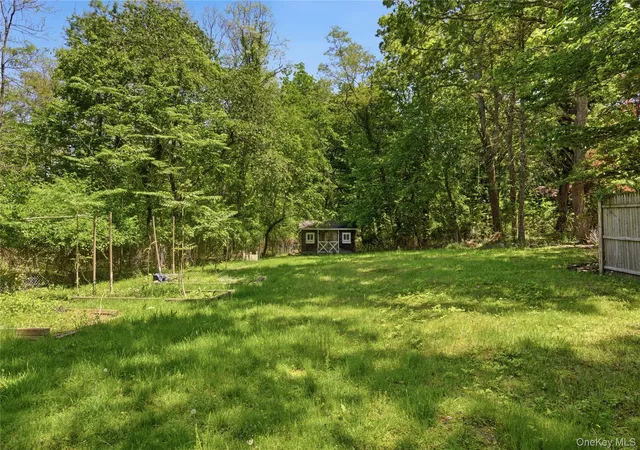32nd image of 23 Abbey Ln, Setauket, NY 11733 | MLS# 980729