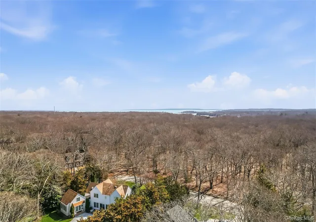4th image of 73 Manor Ln S, East Hampton, NY 11937 | MLS# 980747
