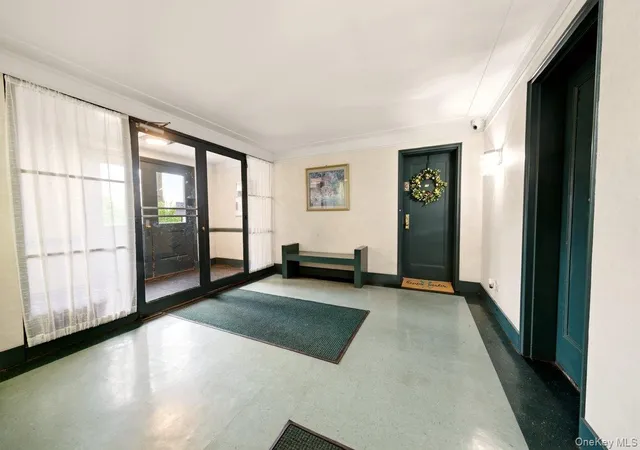 2nd image of 2600 Henry Hudson Pkwy #5B, Bronx, NY 10463 | MLS# 980767