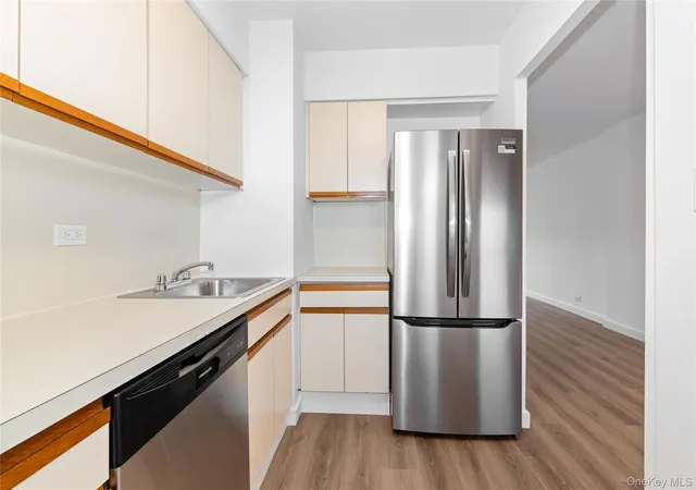 Photo 4 of Sale Pending at 61-15 97 #14E, New York, NY 11374 | MLS# 980796 | Listing updated on 2026-07-18