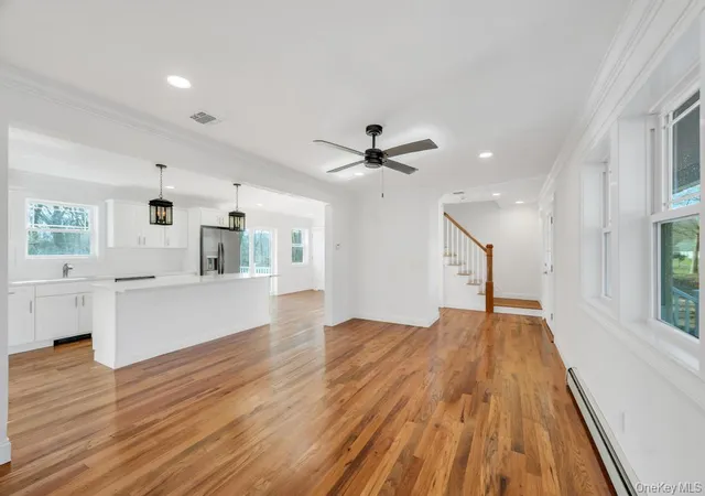 5th image of 512 Starlight Dr, Shirley, NY 11967 | MLS# 980842