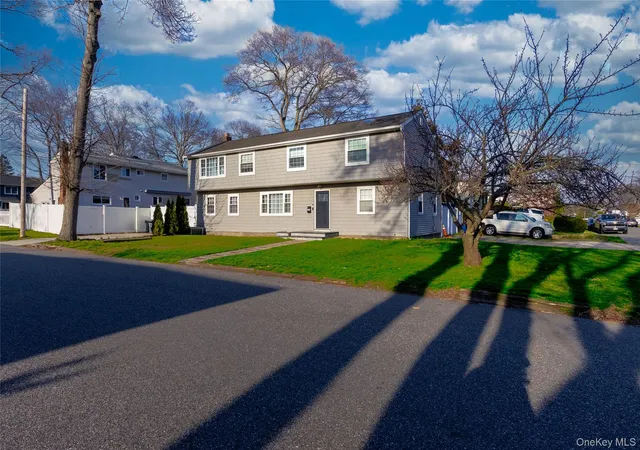 3rd image of 151 Cheltenham Rd, West Babylon, NY 11704 | MLS# 980853