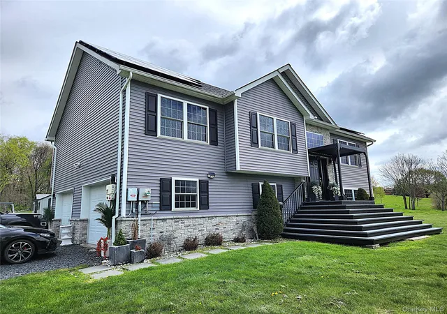 Homes for sale in Blooming Grove, NY | 5 Anastasia Ct, Blooming Grove, NY 12577 | MLS# 980856