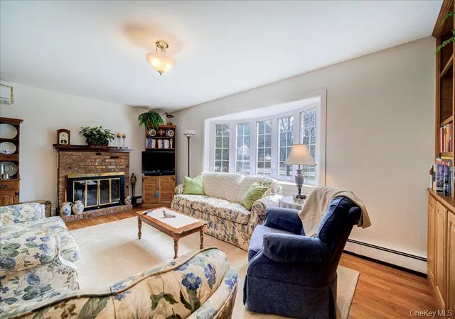 Photo 2 of Sale Pending at 86 W Main St, Washingtonville, NY 10992 | MLS# 980867 | Listing updated on 2026-09-19