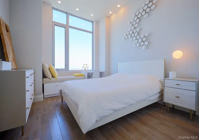2nd image of 1501 Voorhies Ave #21B, Brooklyn, NY 11235 | MLS# 980924
