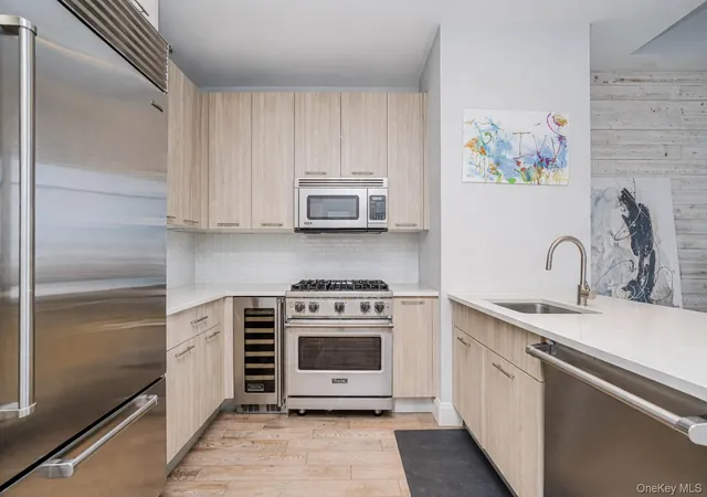 3rd image of 1501 Voorhies Ave #21B, Brooklyn, NY 11235 | MLS# 980924
