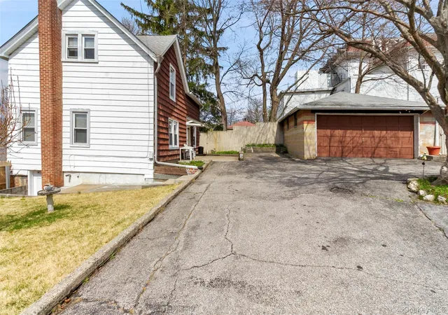 Homes for sale in Greenburgh, NY | 11 Dixon St, Greenburgh, NY 10591 | MLS# 980925